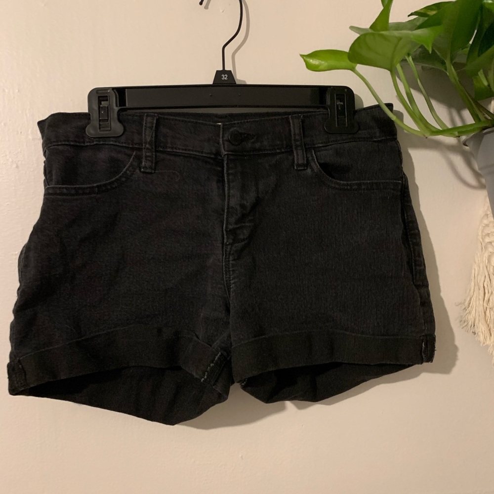 Black old navy shorts